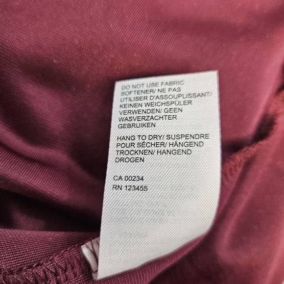 Lord & Taylor choker-neck, burgundy velvet top. - Picture 8 of 9